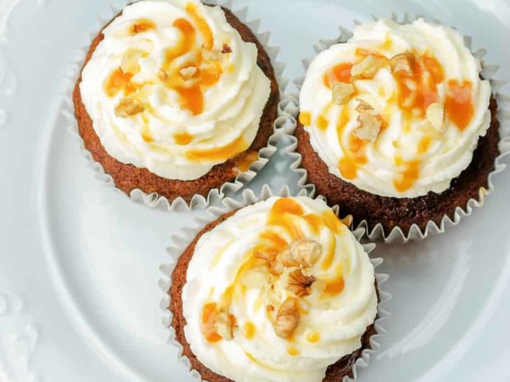 Enjoy keto pumpkin cream cheese cupcakes that are packed pumpkin spice flavors yet void of high carbs. It's the keto pumpkin cupcakes to enjoy all pumpkin season long. |keto pumpkin pound cupcakes| keto cream cheese pumpkin cupcakes |low carb pumpkin pound cupcakes |sugar-free pumpkin cupcakes