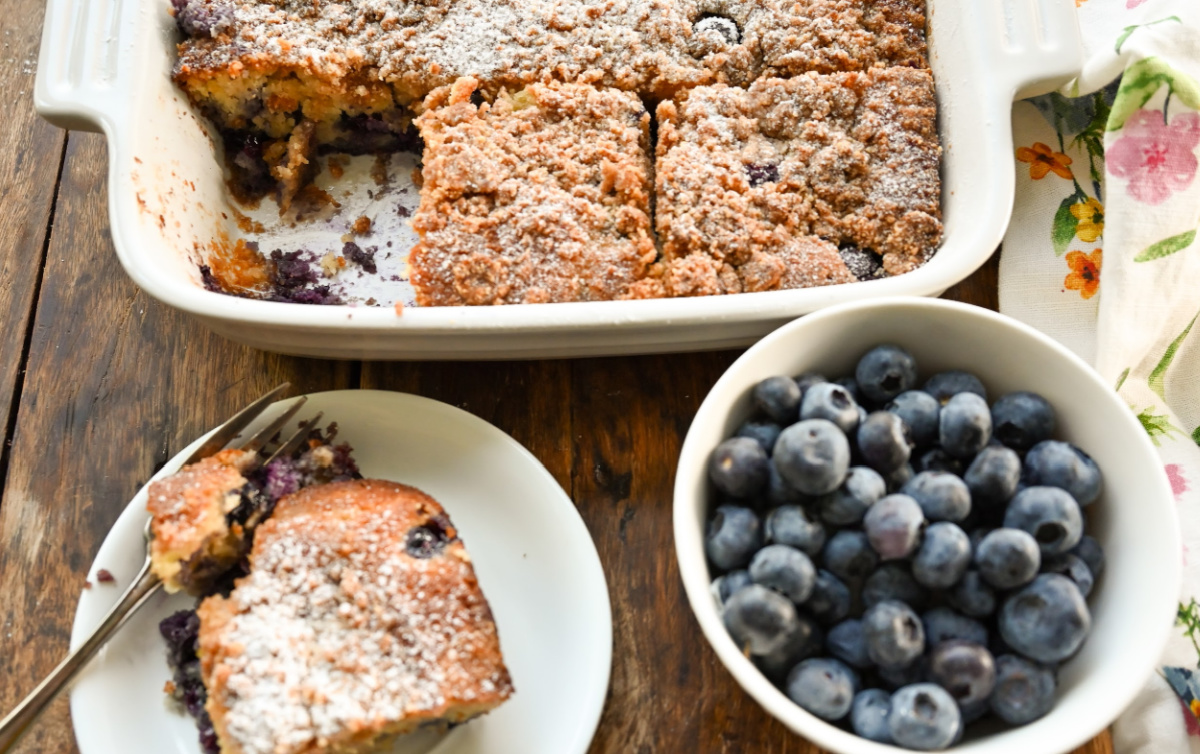 keto-blueberry-buckle-cake-sliced-and-served_-