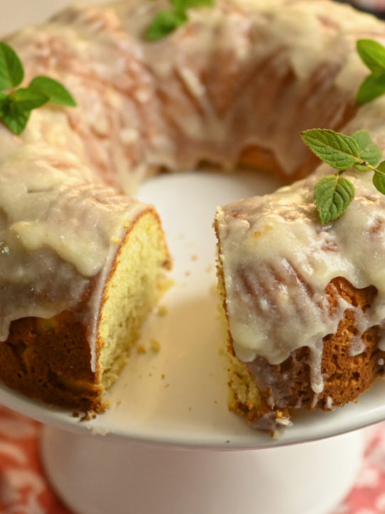 Almond Flour Chocolate Cake (Low Carb, Gluten-free) - My Chef's Apron