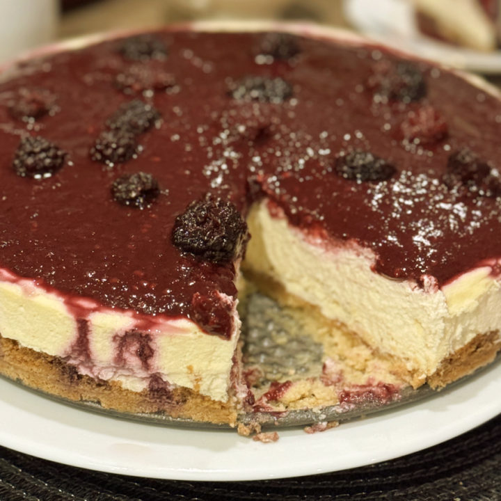 Keto blackberry cheesecake recipe card image