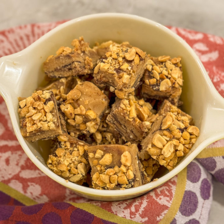 keto buckeye fudge serve in a pyrex bowl