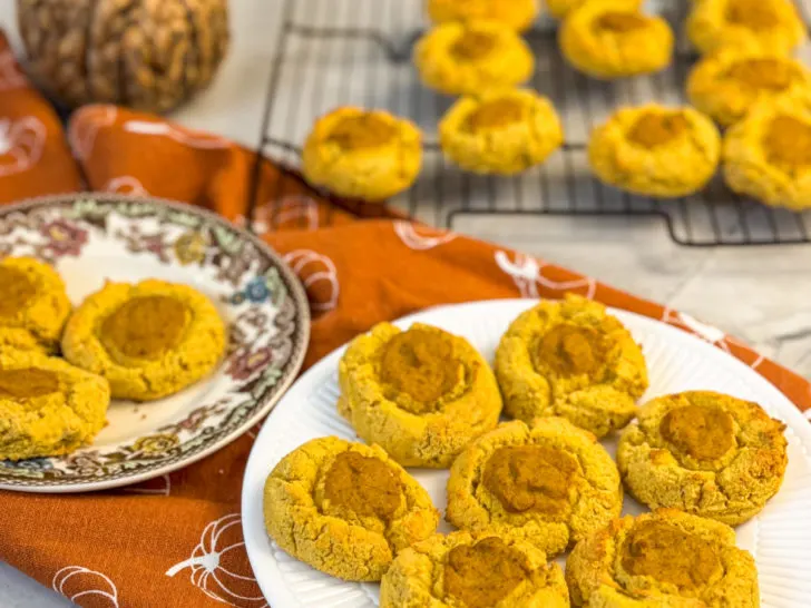 keto pumpkin pie cookies recipe card image